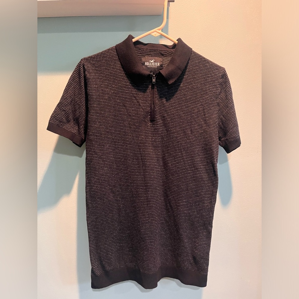 Black Hollister Short Sleeve Zip Knit Polo